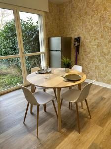 Appartements Le Sainte Helene - Climatisation - Parking prive - Wifi : photos des chambres