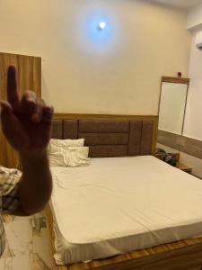 Madhsudan Dham Hotel