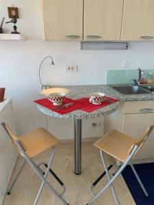 Studio avec terrasse sud proche bord de mer