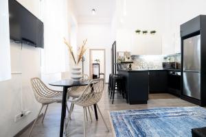 Standard Apartment by-Central Comfort