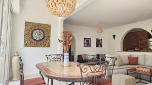 Villa vue mer imprenable- charme et tranquillité