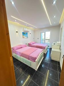 شاليه فاخر للايجار في مارينا 4 الساحل الشمالي العلمين