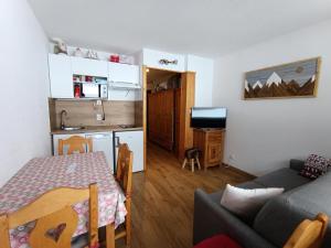 Appartements Residence Ferme D'augustin - Batiment C - Studio 4 personnes - Skis aux pieds - Sud MAE-8784 : photos des chambres
