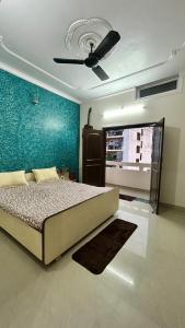 Kayaa Stays - Modern 2BHK in Varanasi
