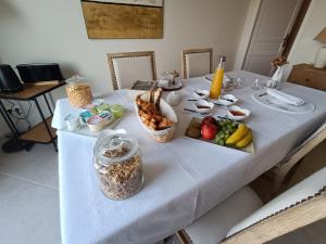 B&B / Chambres d'hotes Le Charme des Bastides : photos des chambres