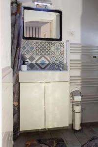 Appartements Nice studio with a terrace : photos des chambres