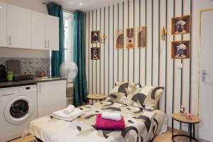 Appartements Nice studio with a terrace : photos des chambres