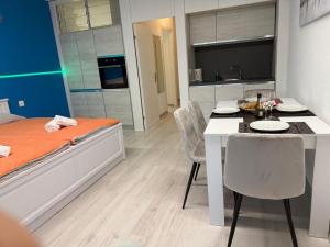 Residenz am Luganersee mit Pool