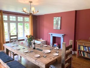 Large House On Farm With Own Heated Pool, As Seen On BBC TV