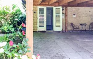 One-Bedroom Apartment In St Annen