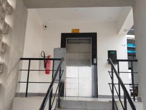 Fedha - A modern furnished Studio Apartment near JKIA and SGR free WIFI Parking