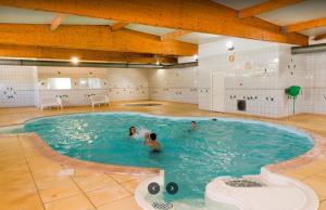 Campings Mobil-home V 3 chambres, climatise, cuisine equipee, TV & Wi-Fi : photos des chambres