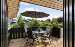 Nice Home In Ebeltoft With Sauna