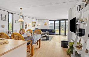 3 Bedroom Nice Home In Harboøre