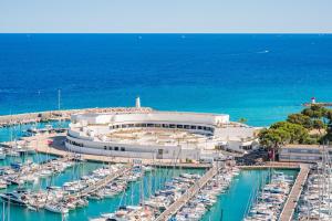 T3 luxe Marina Baie des Anges vue mer panoramique