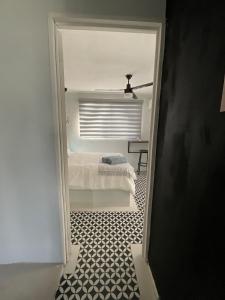 Centrally located and cozy studio Blue