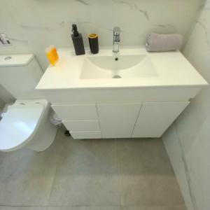 Cydonia Gardens Maisonette with shared pool