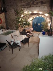 Maisons de vacances Maison de village a deux pas de la riviere : photos des chambres