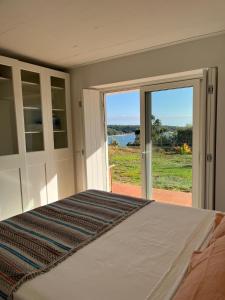 Casa no Rio - River House