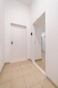 Historic Cozy Apartment with National Museum View