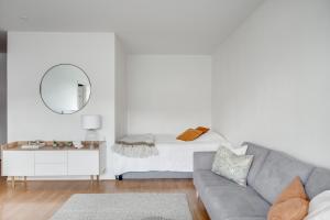 SELF-SERVICE penthouse studio in the heart of Turku!
