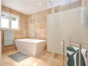 Maisons de vacances Lunes : photos des chambres