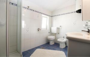 Gorgeous Apartment In Premantura