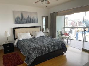 Book in Miraflores - Lima