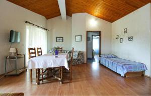 Gorgeous Apartment In Premantura