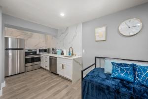 Modern Getaway with Free Parking Near Downtown and NRG