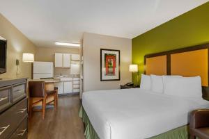Queen Studio - Non-Smoking room in Extended Stay America Suites - San Antonio - Airport