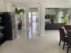 Casa Donde Entra la Luz y Vive la Naturaleza CCTV