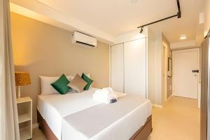 Easy Star - Belo studio no 24°andar no Alto da Boa Vista.- QP01I