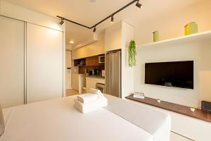 Easy Star - Belo studio no 24°andar no Alto da Boa Vista.- QP01I