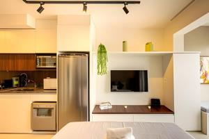 Easy Star - Belo studio no 24°andar no Alto da Boa Vista.- QP01I