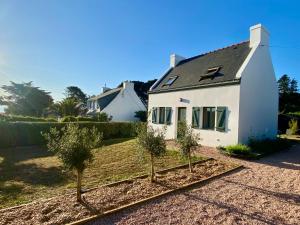 Maisons de vacances Charmante maison proche plage a Groix, 2 chambres - FR-1-813-3 : photos des chambres