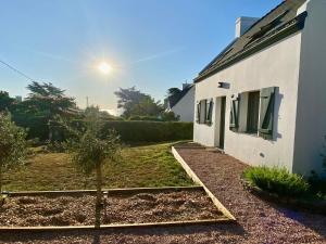 Maisons de vacances Charmante maison proche plage a Groix, 2 chambres - FR-1-813-3 : photos des chambres