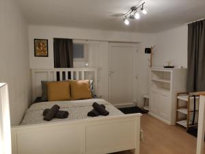 Saujana Studio - Lower Ground Retreat