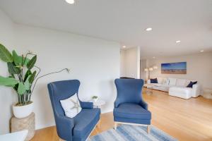 Nautical 2 Bedroom with Beautiful Ocean Views