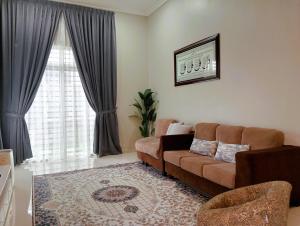 Sarrah Homestay At Kasa Height Residence