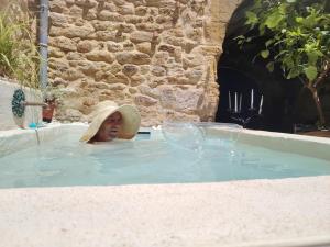 Maisons de vacances Maison de village a deux pas de la riviere : photos des chambres