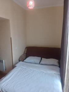 DOBA - ЦЕНТР 2 ком 7-8місць Завжди тепла !