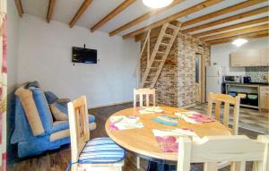 Amazing Home In Ilawa With Wifi