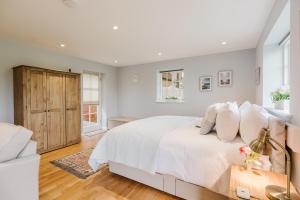 Idyllic Countryside Cottage in Worcestershire