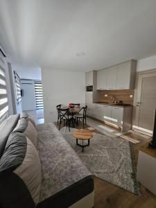 Apartment Anita Cetinje