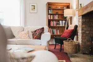 Charming Cotswolds Retreat in the Heart of Dursley