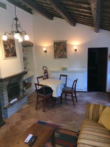 S333 – Sirolo, trilocale con terrazzo e posto auto