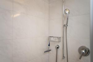 Chesa Quadrella Zimmer mit Küchenzeile inklusive Bergbahnen im Sommer-ausser Studio