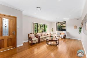 Charming 3-Bedroom House in Beacon Hill