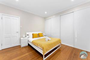 Charming 3-Bedroom House in Beacon Hill